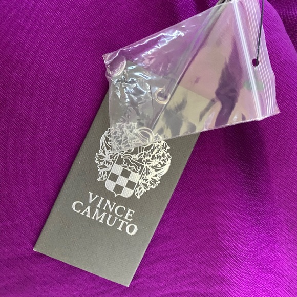 NWT Vince Camuto Sleeveless Textured Satin look Shell Top Size XS - Picture 10 of 12